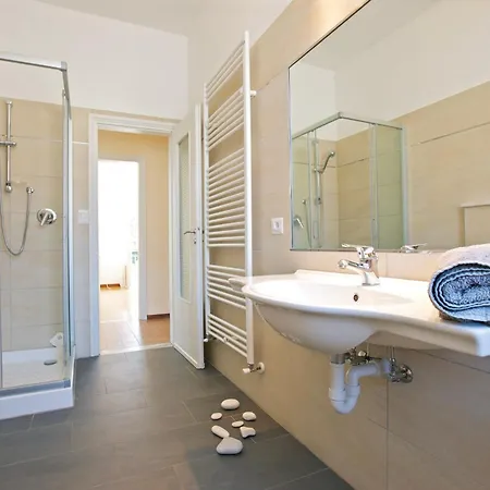 Apartment Casa Limoni Cannero Riviera